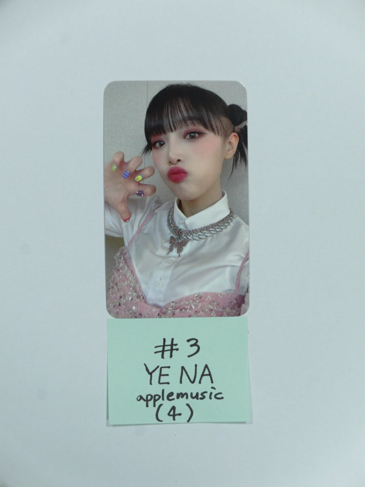 YENA "ˣ‿ˣ (SMiLEY)" - Apple Music Fansign Event Photocard