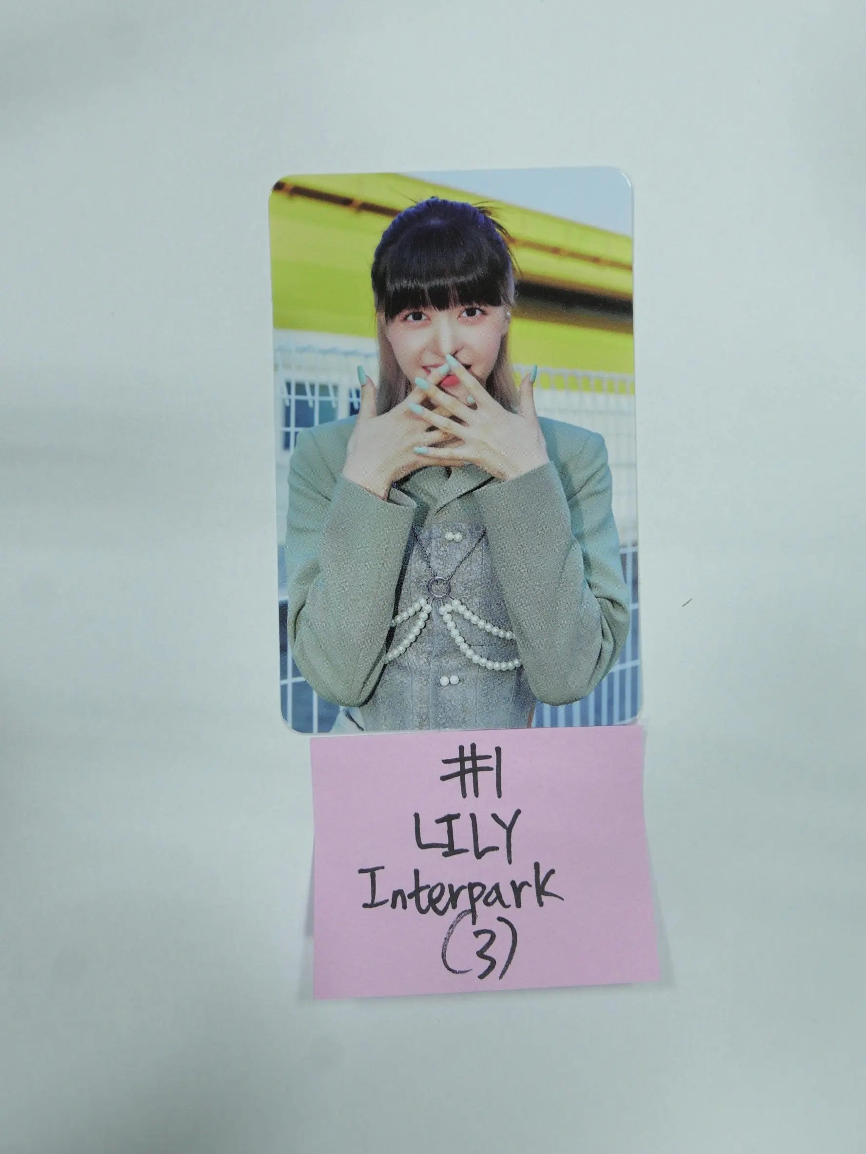 Amazon.co.jp: Kpop Nmixx Sullyoon エンミックスのソリュンの