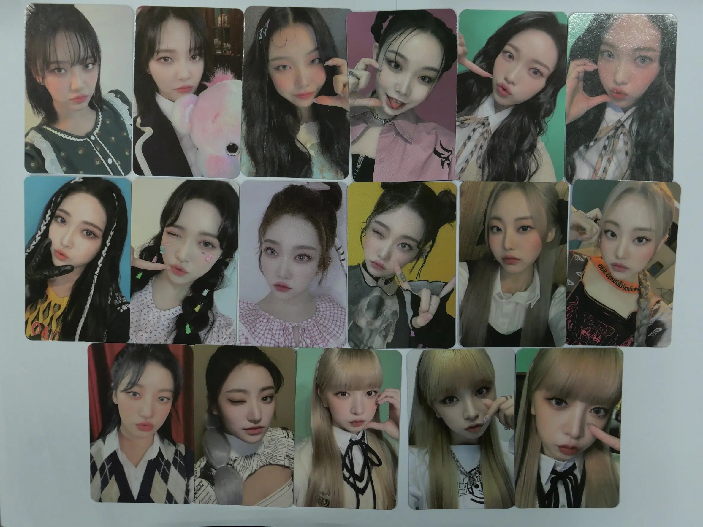 billlie シユン サイン ポラロイド Billlie シユン チェキ ポラロイド 直筆 サイン ヨントン - メルカリ