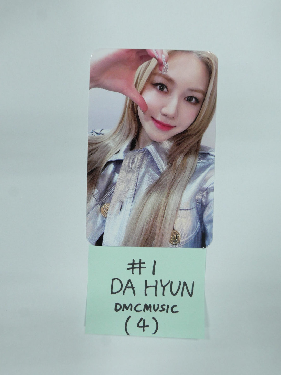 Rocket Punch 'Yellow Punch' - DMC Fansign Event Photocard