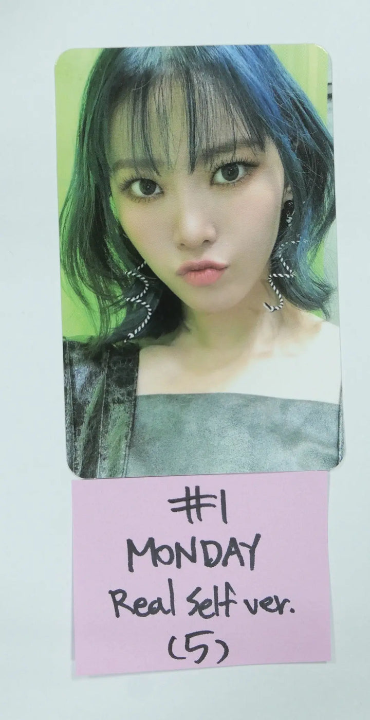 Weeekly "Play Game : AWAKE" - Official Photocard [Monday, Park so eun]