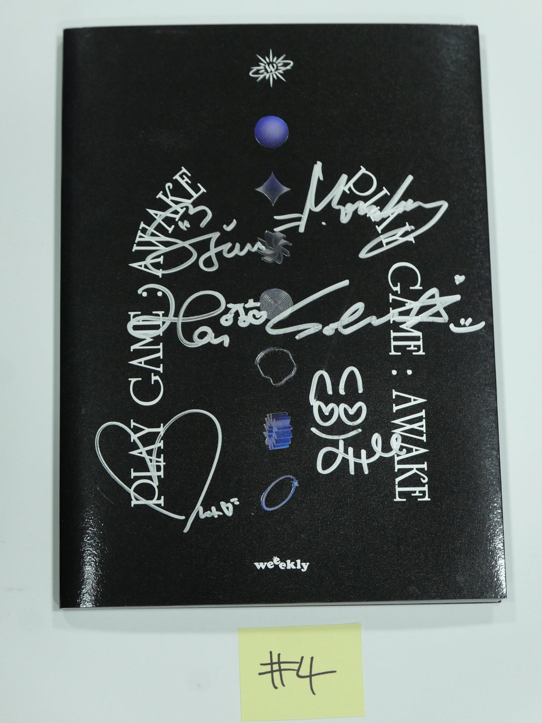 Weeekly "Play Game : AWAKE" - Hand Autographed(Signed) Promo Album